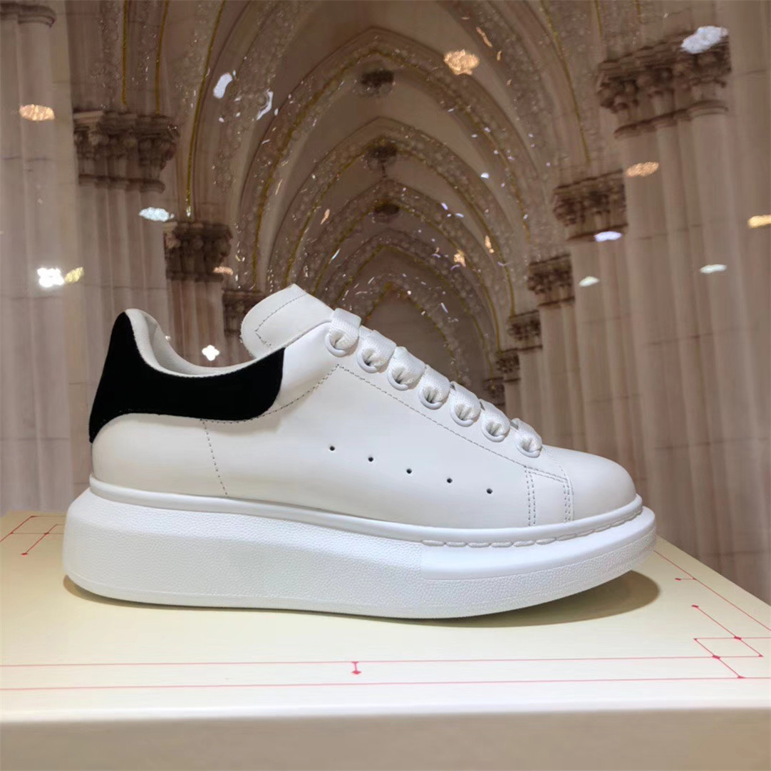 Men Women Platform Casual Shoes Ladies Black white Velvet Leather Handmade Shoe Man Comfort Trainers Lace Up Chaussures 35-46, Silver glitter 
Men Women Platform Casual Shoes Ladies Black white Velvet Leather Handmade Shoe Man Comfort Trainers Lace Up Chaussures 35-46, Silver glitter