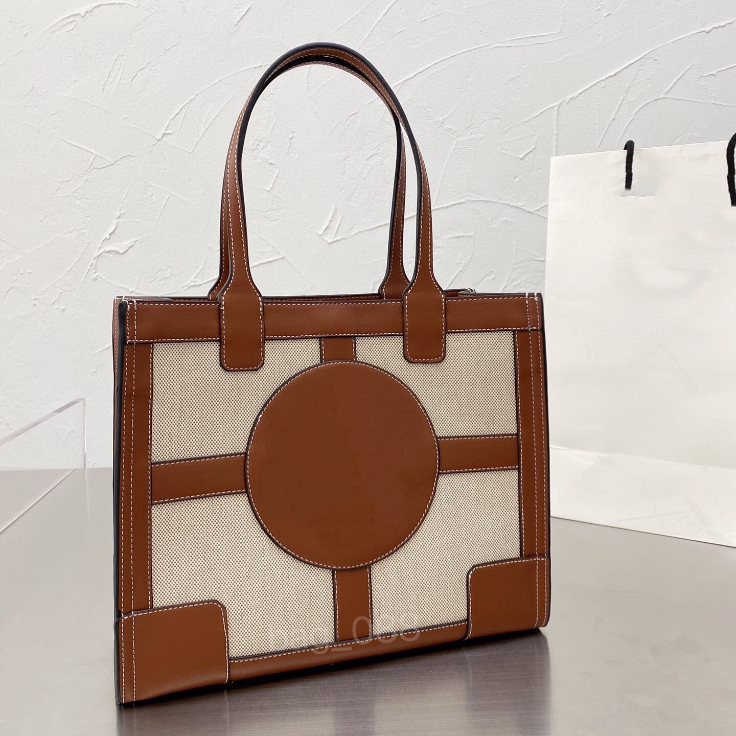 Designer shopping bag with high quality fabric leather casual joker style oversize daily necessities handbag for ladies, Customize 
Designer shopping bag with high quality fabric leather casual joker style oversize daily necessities handbag for ladies, Customize