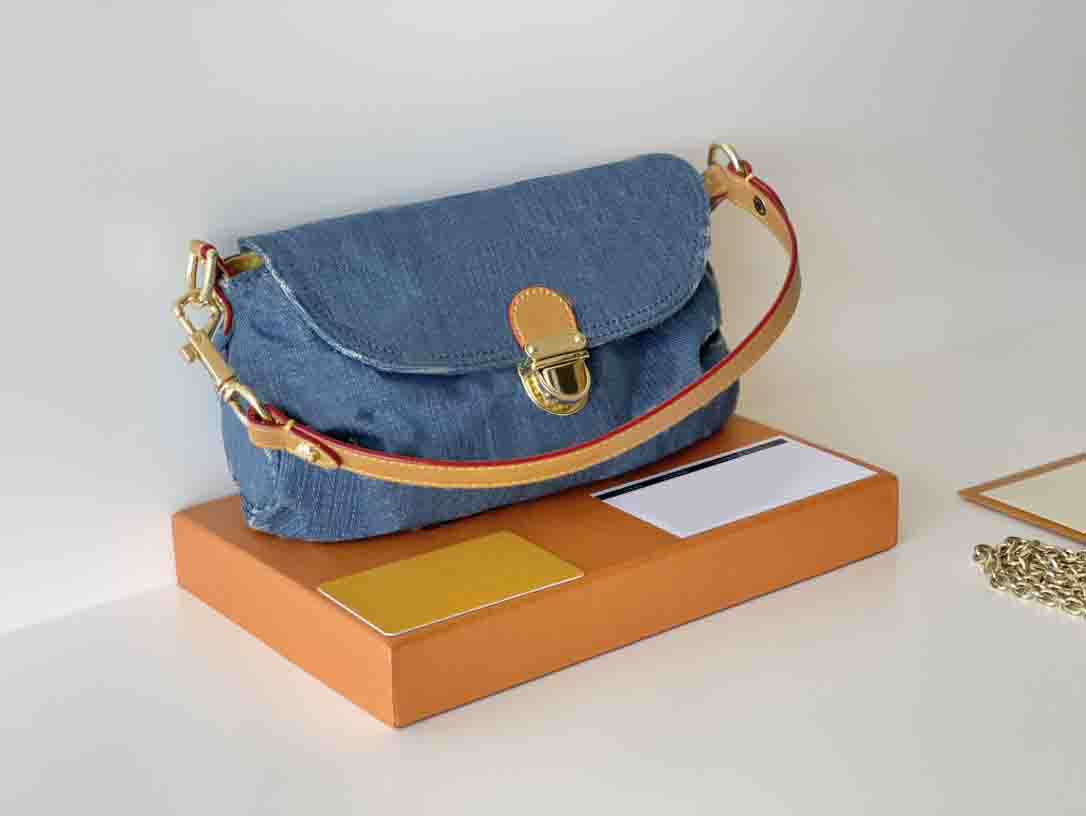 2021 Designer Handbags Purses Large Capacity Shopping Bag Women Totes Travel New Fashion Shoulder Bags Crossbody Bag, Blue1
2021 Designer Handbags Purses Large Capacity Shopping Bag Women Totes Travel New Fashion Shoulder Bags Crossbody Bag, Blue1