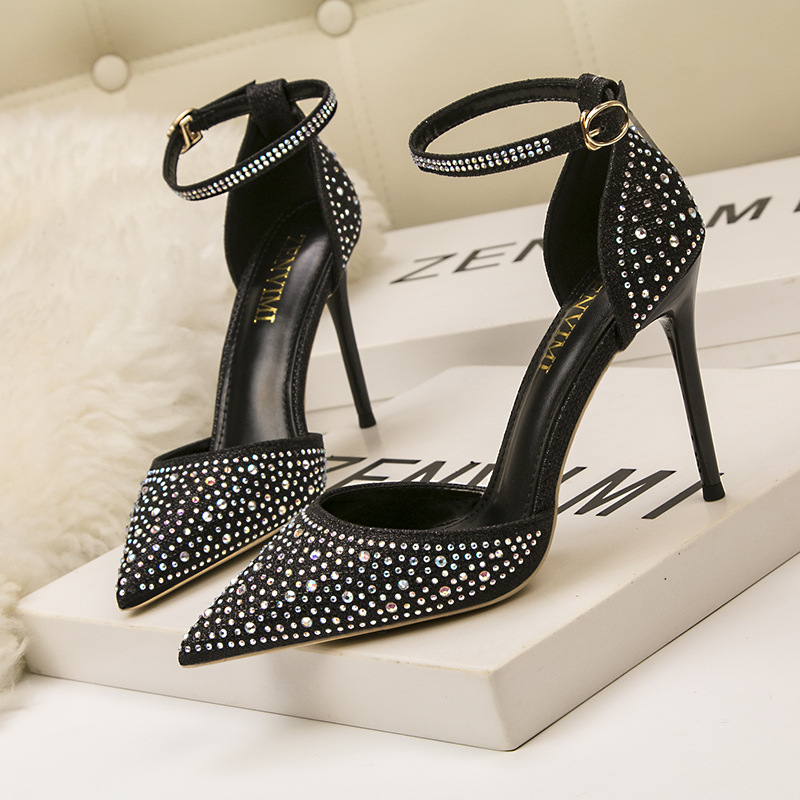 9288-22 Korean high heeled shoes thin heeled high heeled shallow mouth pointed hollowed out one line with shiny diamond women's, Black
9288-22 Korean high heeled shoes thin heeled high heeled shallow mouth pointed hollowed out one line with shiny diamond women's, Black