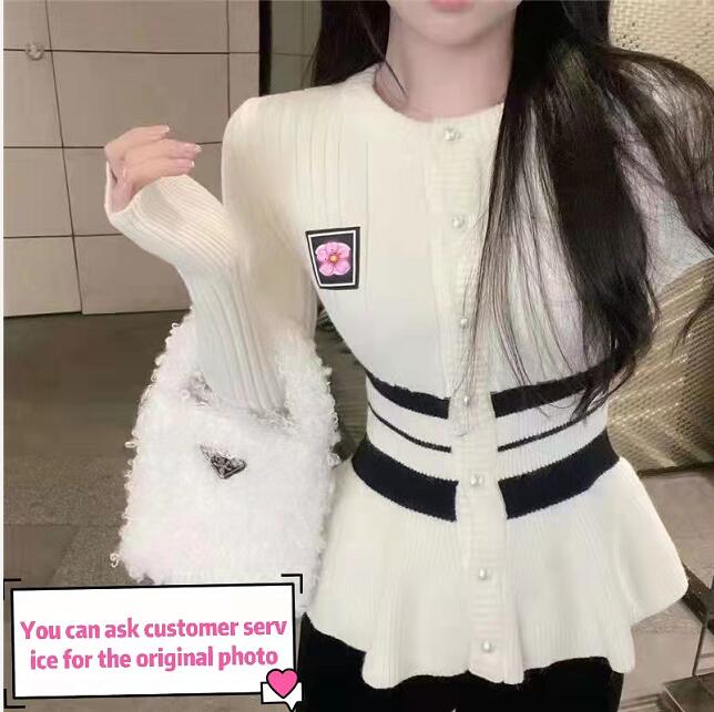 2021 autumn winter new sweater, Paris fashion designer, Korean temperament short horn sleeve cardigan coat, 08
2021 autumn winter new sweater, Paris fashion designer, Korean temperament short horn sleeve cardigan coat, 08