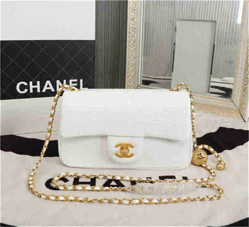 Chanel Women Luxurys Designers Bags 2021 Early Spring Rattan Plaid Small square Fashion Pearl chain Shoulder Slung handbag, Box
Chanel Women Luxurys Designers Bags 2021 Early Spring Rattan Plaid Small square Fashion Pearl chain Shoulder Slung handbag, Box