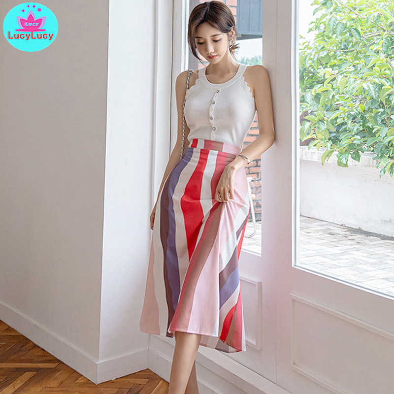 summer ladies temperament knit top + color strip waist skirt two-piece suit Knee-Length O-Neck 210603, Sky blue
summer ladies temperament knit top + color strip waist skirt two-piece suit Knee-Length O-Neck 210603, Sky blue