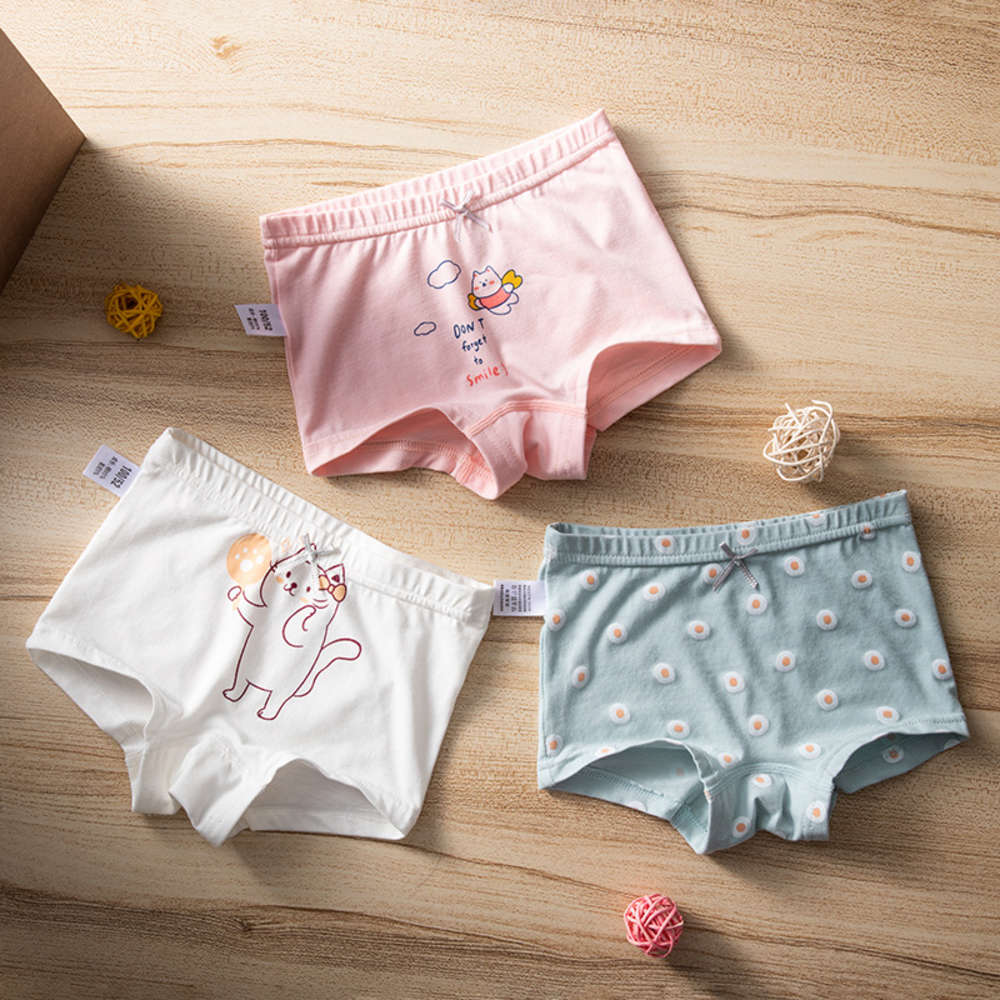 Children's underwear thin girls' middle and small children's 95 cotton crotch fresh four corner flat shorts without PP clip, Camo
Children's underwear thin girls' middle and small children's 95 cotton crotch fresh four corner flat shorts without PP clip, Camo