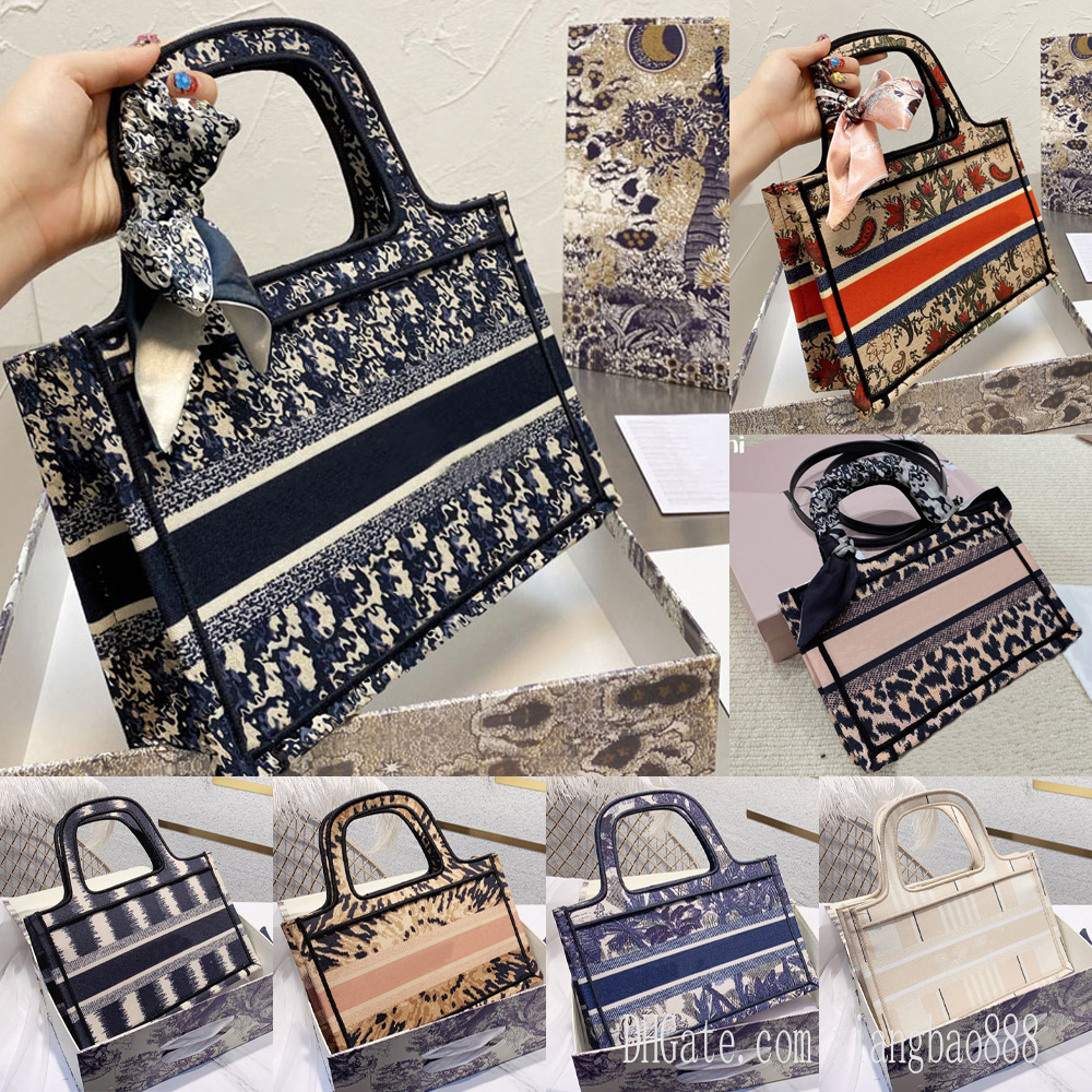 with box women Mini book tote luxurys shopping bag small totes canvas designers handbags floral designs oblique womens bookbag
with box women Mini book tote luxurys shopping bag small totes canvas designers handbags floral designs oblique womens bookbag