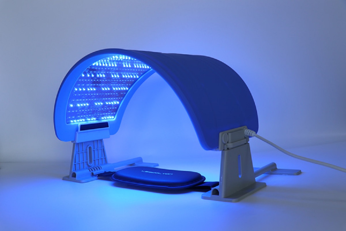 LED Skin Rejuvenation 423nm 583nm 640nm Three Wavelength Red Blue Yellow Three Lights EMS Photons Light Therapy Device DHL Fast Ship