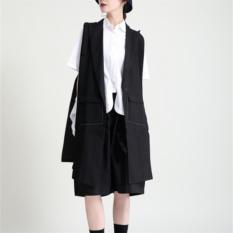 Notched Collar Chic Hollow Out Criss Cross Design Vest Women Summer Double Pockets Waistcoat Fashion Sleeveless Tank 210519, Black vest
Notched Collar Chic Hollow Out Criss Cross Design Vest Women Summer Double Pockets Waistcoat Fashion Sleeveless Tank 210519, Black vest
