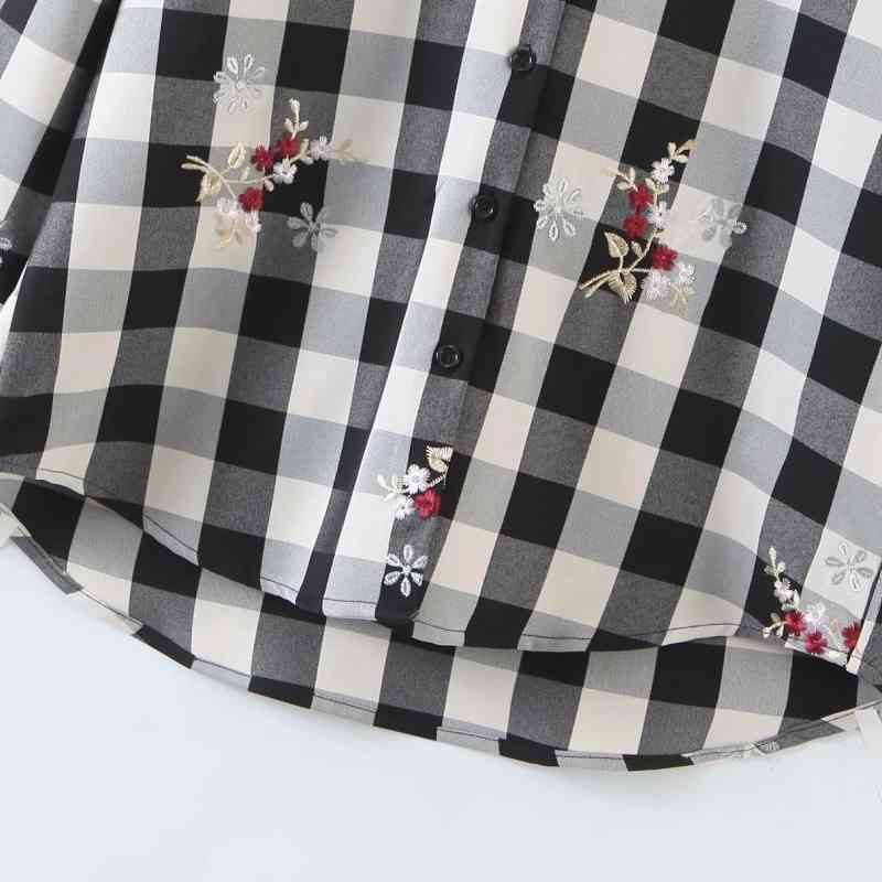 Fashion Women Flower Embroidery Plaid Shirt Female Long Sleeve Blouse Office Lady Loose Tops Blusas S8589 210430