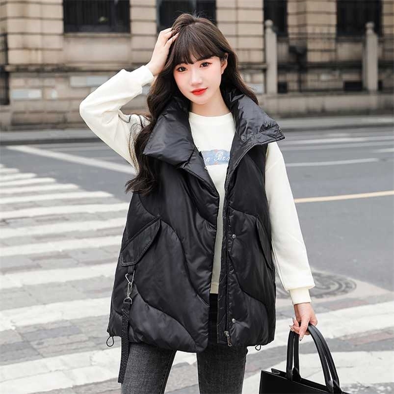 Turn Down Collar Women's Autumn Winter Black Vest Solid Pockets Ladies Oversize Sleeveless Jacket Thick Vests Waistcoat Female 211109
Turn Down Collar Women's Autumn Winter Black Vest Solid Pockets Ladies Oversize Sleeveless Jacket Thick Vests Waistcoat Female 211109