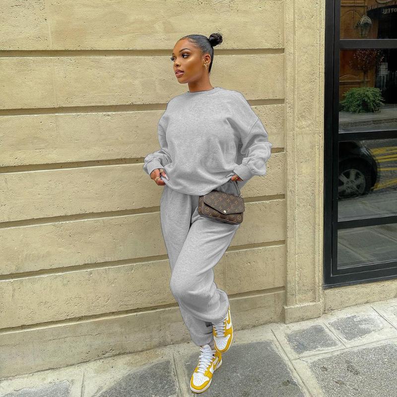 Women' Two Piece Pants Tracksuit Casual Solid Long Sleeve Sport Track Suits Autumn Warm Hoodie Sweatshirts And Pant Fleece Sets, Black
Women' Two Piece Pants Tracksuit Casual Solid Long Sleeve Sport Track Suits Autumn Warm Hoodie Sweatshirts And Pant Fleece Sets, Black