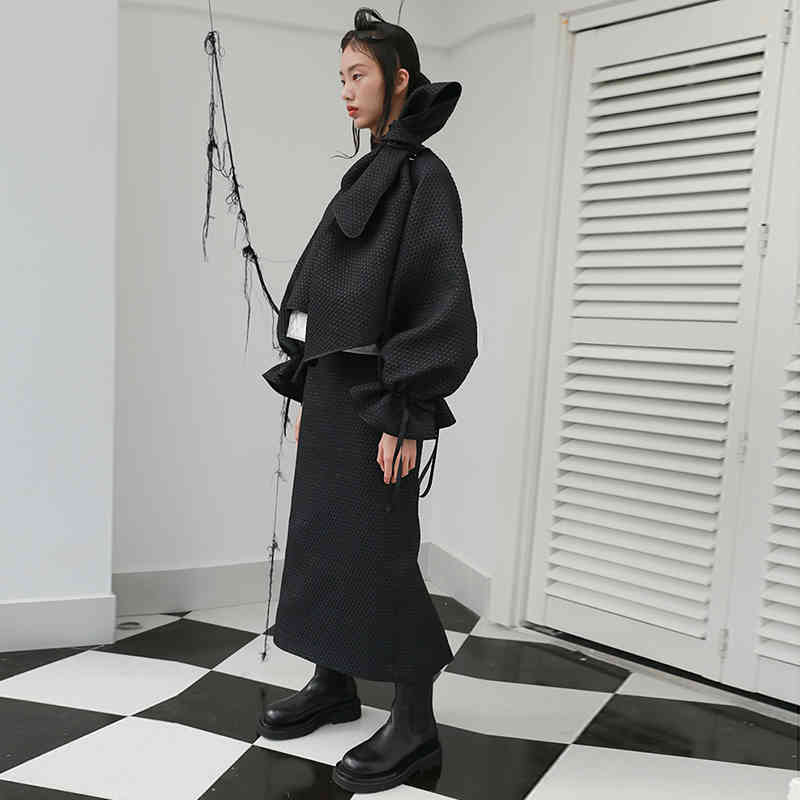 TWOTWINSTYLE Asymmetrical Patchwork Sequin Jacket For Women Flare Sleeve Casual Jackets Female Fashion Clothing Fall 210517