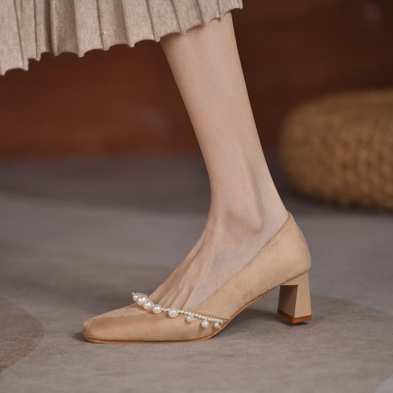 Dress Shoes 2021 Women Pumps Square Toe Block Heels Flock Slip-On Classic Pearl Elegent Big Size 48 Casual Office A3829, Black
Dress Shoes 2021 Women Pumps Square Toe Block Heels Flock Slip-On Classic Pearl Elegent Big Size 48 Casual Office A3829, Black