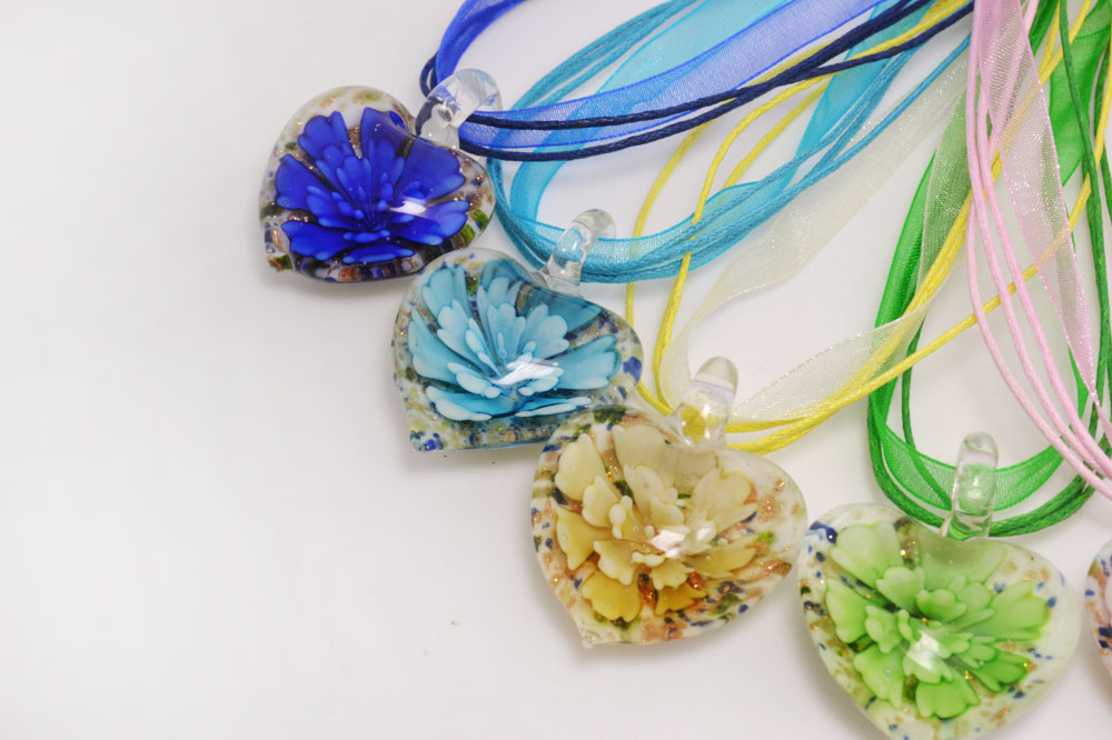 Charm Heart Shape Art Murano Lampwork Glass Pendant Necklace Flowers Inside for Women Girls Summer Jewelry Gifts