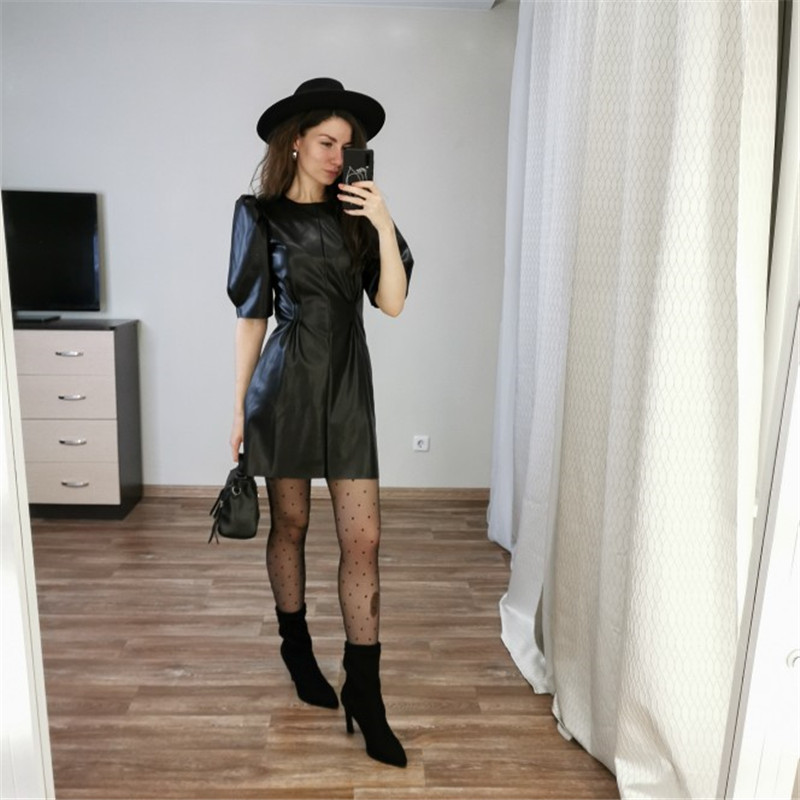 Aachoae Faux Leather Dress Women Sexy Club Puff Short Sleeve Bodycon Party Dress Vintage Pleated Tunic Black Mini Dress Vestidos 210409