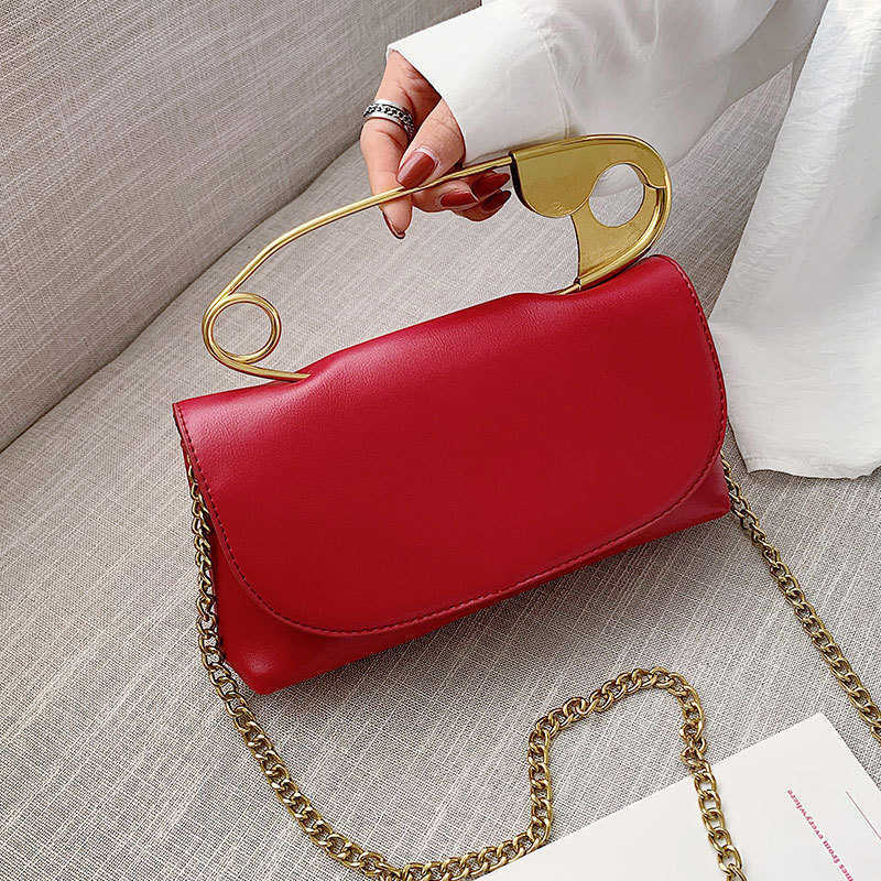 Portable pin small 2021 new fashion Dinner Messenger Bag female ins net red chain shoulder bag, White
Portable pin small 2021 new fashion Dinner Messenger Bag female ins net red chain shoulder bag, White