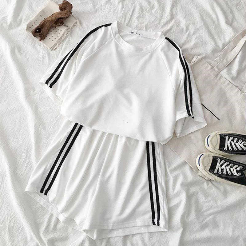 Women's 2-Piece Summer Striped Tracksuit Set: Casual Short Sleeve T-Shirt And Mini Shorts For Sports, Loungewear