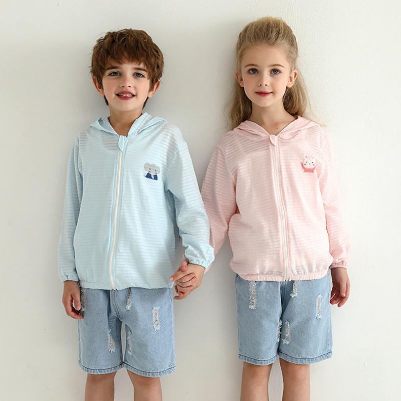 Jackets Children Sun Protection Jacket Summer Long Sleeve Coat For Kids Cartoon Hooded Outerwear Beach Swimming Sunscreen 2-10 Years, Blue;gray
Jackets Children Sun Protection Jacket Summer Long Sleeve Coat For Kids Cartoon Hooded Outerwear Beach Swimming Sunscreen 2-10 Years, Blue;gray
