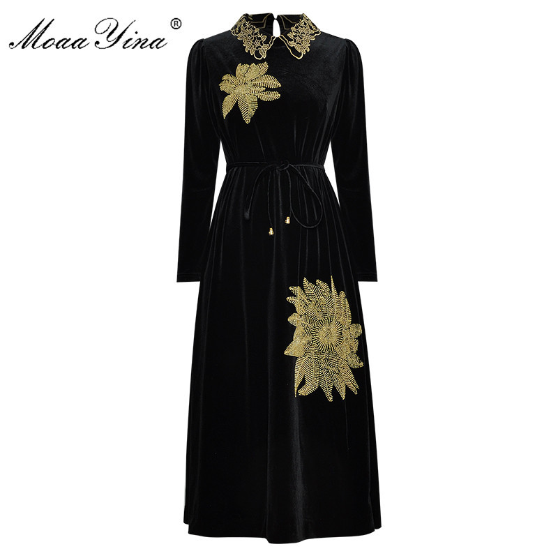 Fashion dress Spring Autumn Women Dress Long sleeve Gold Line Embroidery drilling Black lace-up Velvet Dresses 210524
Fashion dress Spring Autumn Women Dress Long sleeve Gold Line Embroidery drilling Black lace-up Velvet Dresses 210524
