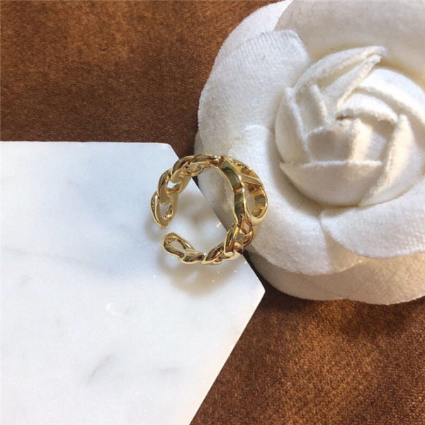 D family 2021 new luxury designer CD letter opening adjustable ring net celebrity all-match fashion material
D family 2021 new luxury designer CD letter opening adjustable ring net celebrity all-match fashion material