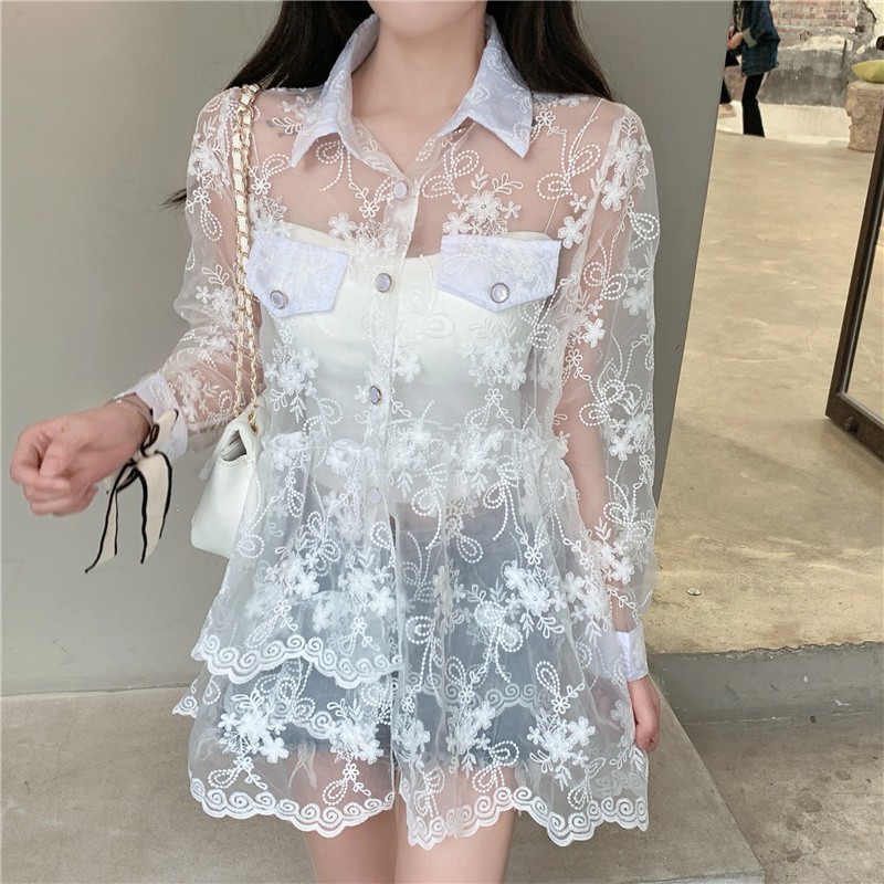 Korea Summer Fashion Lace Embroidery Sun Protection Shirt Seaside Vacation Women Lapel Single-Breasted Chic Top 210518, White
Korea Summer Fashion Lace Embroidery Sun Protection Shirt Seaside Vacation Women Lapel Single-Breasted Chic Top 210518, White