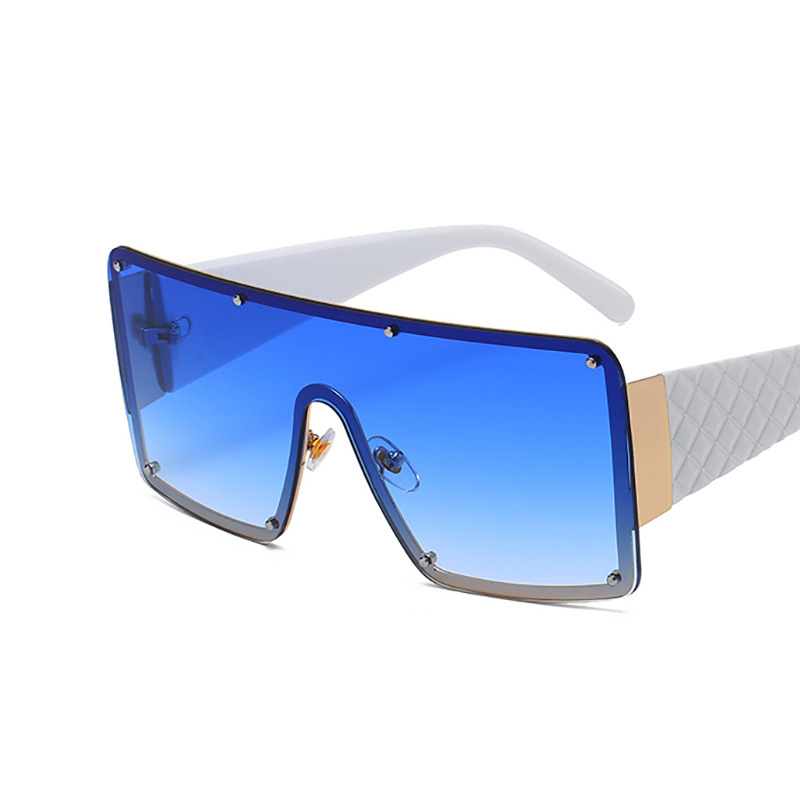 2021 Fashion New One-Piece Large Frame Sunglasses for Men and Women Personalized Broad-rim Eyeglasses Trend Sun Glasses U400 PC
2021 Fashion New One-Piece Large Frame Sunglasses for Men and Women Personalized Broad-rim Eyeglasses Trend Sun Glasses U400 PC