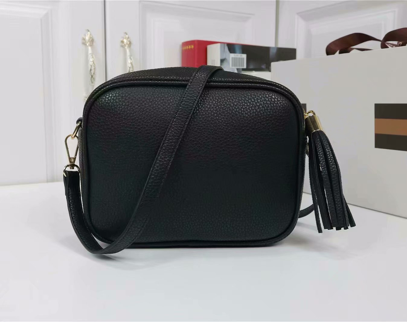 High Quality New Women Handbags Shoulder Bags Crossbody Disco Messenger Bag Purse Wallet 5 colors, Beige
High Quality New Women Handbags Shoulder Bags Crossbody Disco Messenger Bag Purse Wallet 5 colors, Beige
