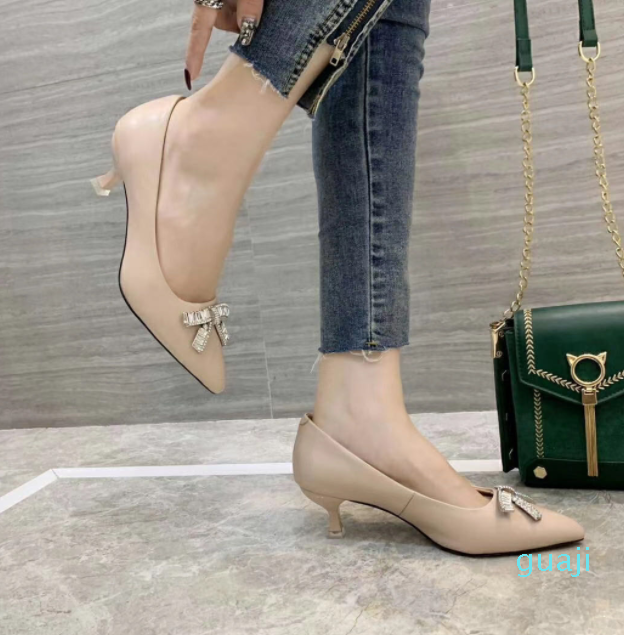 top quality 5CM black BEIGE genuine leather RHINESTONE BOW KITTEN HEELS SHEOS LAMB SKIN FASHION WORK CLASSIC, Customize
top quality 5CM black BEIGE genuine leather RHINESTONE BOW KITTEN HEELS SHEOS LAMB SKIN FASHION WORK CLASSIC, Customize