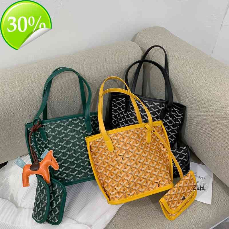 new 2021 GoyarBag emo dogtooth cabbage basket shopping handbag women's mother bag, Black
new 2021 GoyarBag emo dogtooth cabbage basket shopping handbag women's mother bag, Black