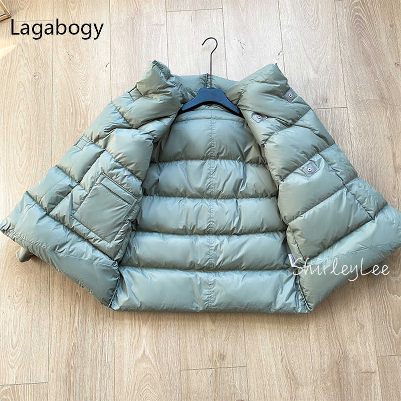 Lagabogy Winter Women Short Parkas 90% White Duck Down Coat Warm Soft Ultra Light Puffer Jackets Female Hooded Snow Outwear 210918