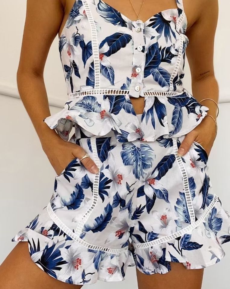 [DEAT] New Summer Fashion Women Clothes V-neck Sleeveless Pullover Short Top And High Wist Shorts Printed Two Pieces Set WR45505 210428