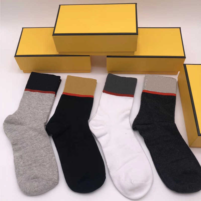 mens sock high tube classic letter versatile italy Fashion autumn and winter cotton women men stockings, White
mens sock high tube classic letter versatile italy Fashion autumn and winter cotton women men stockings, White