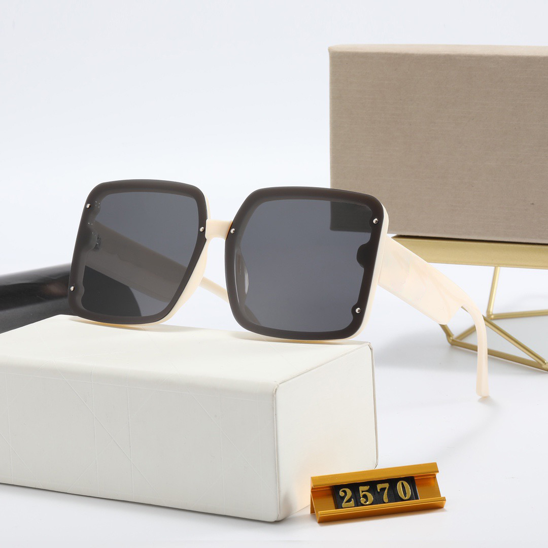 Classic Sunglasses Wholesale Hip Hop full frame design UV400 Mens Sports Sunglasse womens temperament sunglassess
Classic Sunglasses Wholesale Hip Hop full frame design UV400 Mens Sports Sunglasse womens temperament sunglassess
