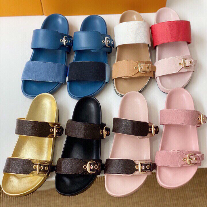 Classic sandals Summer slippers luxury womens beach Cartoon Big Head Slipper Designer Leather Flat woman Belt buckle sandal Hotel Bath slides
Classic sandals Summer slippers luxury womens beach Cartoon Big Head Slipper Designer Leather Flat woman Belt buckle sandal Hotel Bath slides