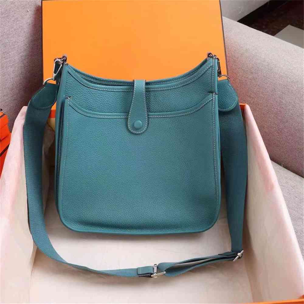 Women Luxurys Designers Bags 2021 fashion Evelyn Perforated Ladies Top Quality Calfskin Independe Designer Handbag Handbags Totes Crossbody Bag
Women Luxurys Designers Bags 2021 fashion Evelyn Perforated Ladies Top Quality Calfskin Independe Designer Handbag Handbags Totes Crossbody Bag