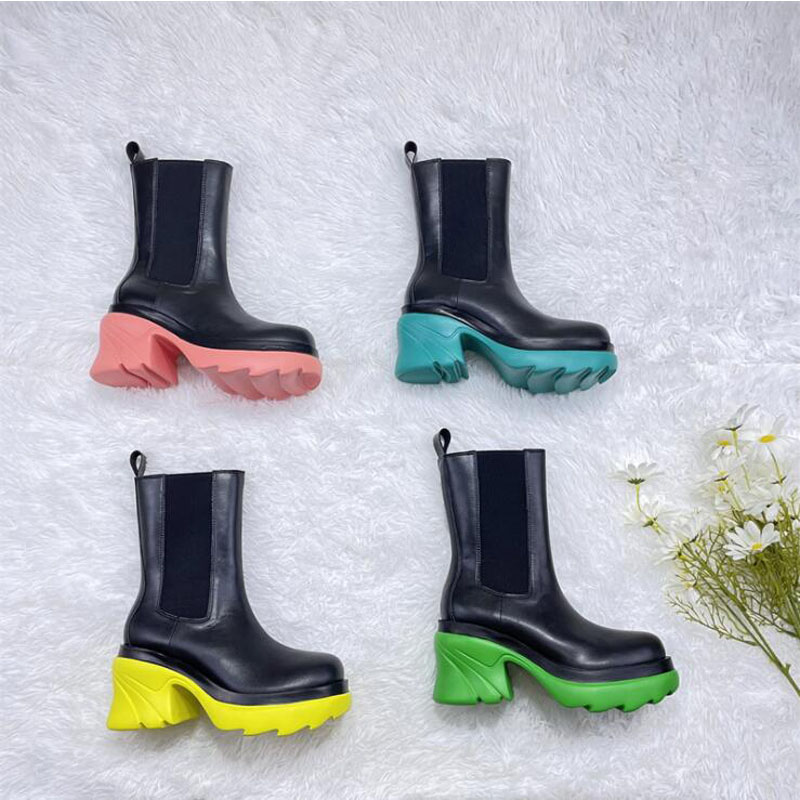 2021 AAA trend Black with Green Sole boot fashion luxury Tire Leather Chelsea booties Men platform chunky shoes lady Knight High-boots designer women boots Blue soles, Customize
2021 AAA trend Black with Green Sole boot fashion luxury Tire Leather Chelsea booties Men platform chunky shoes lady Knight High-boots designer women boots Blue soles, Customize