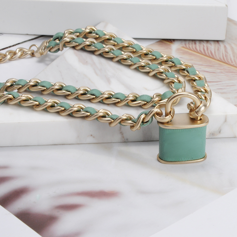 Women Lock Pendant Necklace with Stamp Letter Clavicle Chain Necklaces Top Quality Jewelry for Gift Party