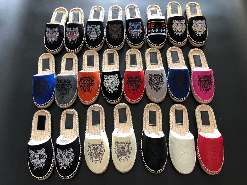 2021 Mens Tiger Leather espadrilles Women Designer Slipper Straw Cord Slides Summer Outdoor Casual Shoes White Black flip flops Top Quality
2021 Mens Tiger Leather espadrilles Women Designer Slipper Straw Cord Slides Summer Outdoor Casual Shoes White Black flip flops Top Quality