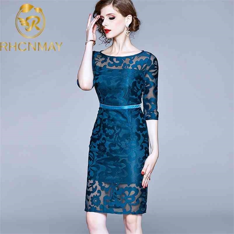 Summer Fashion women's Lace Dress Vintage Embroidery Round Neck Pencil Womens Sexy Mesh Party Office 210520, Black
Summer Fashion women's Lace Dress Vintage Embroidery Round Neck Pencil Womens Sexy Mesh Party Office 210520, Black