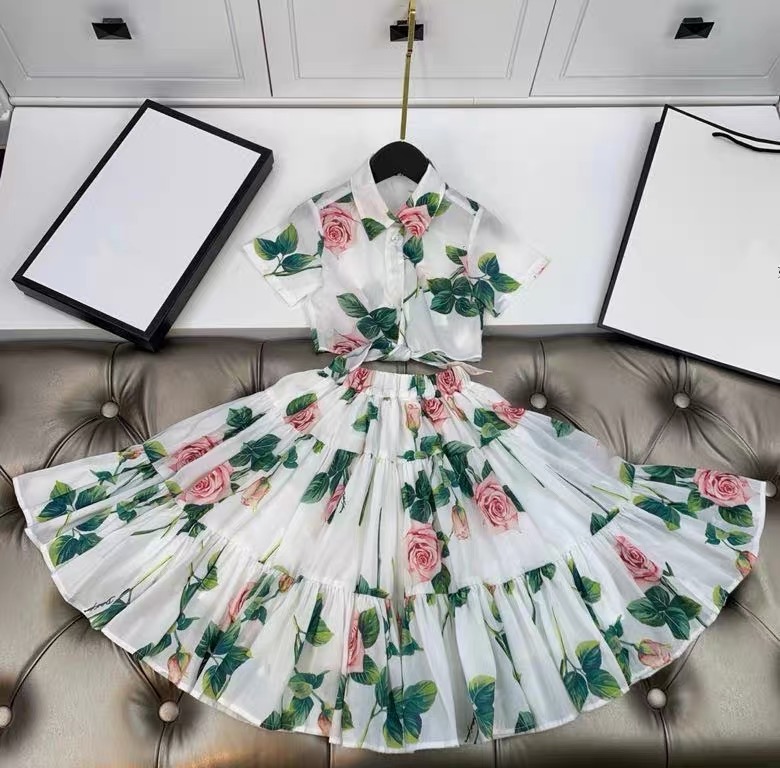 Sweet Baby Girls Suits summer kids Girls Flowers Bow short Sleeve shirts with Skirt sets Children Party Clothes Dresses, As show
Sweet Baby Girls Suits summer kids Girls Flowers Bow short Sleeve shirts with Skirt sets Children Party Clothes Dresses, As show