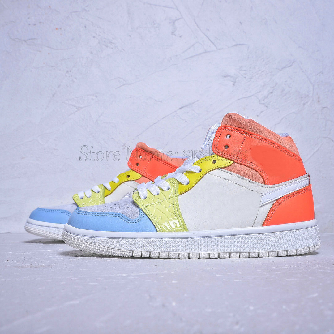 1 To My First Coach 1s Mid Low Basketball Designer Shoes Sail Zitron Summit White Mutil Colorful Sports Trainer Men Women Sneakers, Customize
1 To My First Coach 1s Mid Low Basketball Designer Shoes Sail Zitron Summit White Mutil Colorful Sports Trainer Men Women Sneakers, Customize