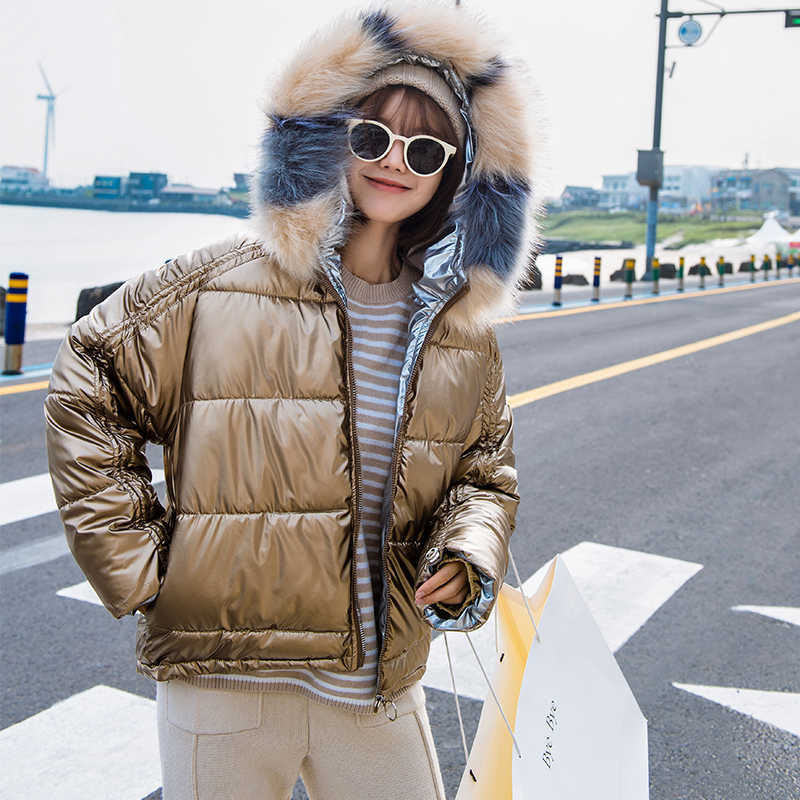 Ly Varey Lin Winter Glossy Parka Women Big Faux Fur Hooded Short Cotton Jacket Warm Thick Loose Gold Silver Bright Side Outwear 210526