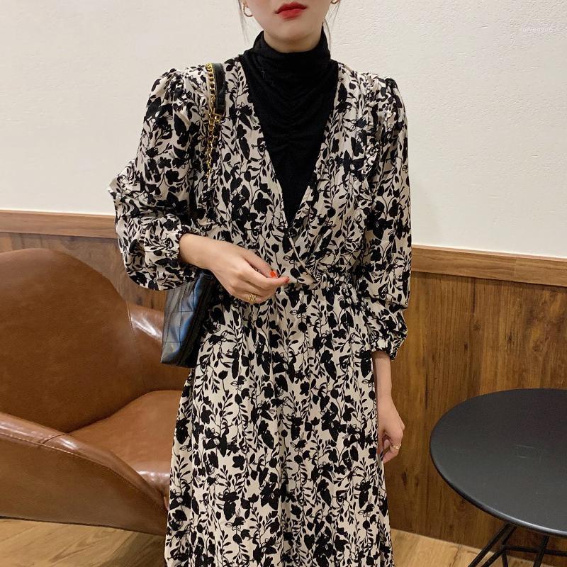 Casual Dresses Wavsiyier Korean Style Print Floral Dress Women Spring Loose Long Sleeve Party A-line Vintage 2021 Elegant Winter Woman, Black
Casual Dresses Wavsiyier Korean Style Print Floral Dress Women Spring Loose Long Sleeve Party A-line Vintage 2021 Elegant Winter Woman, Black