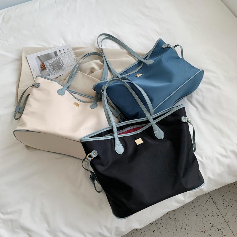 Cross Body Original Brand On The Handbag 2021 Fashion Shoulder Bag Large Capacity, Black
Cross Body Original Brand On The Handbag 2021 Fashion Shoulder Bag Large Capacity, Black