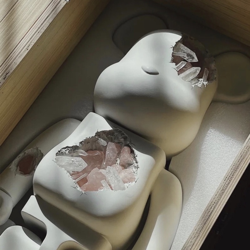 High quality Violence bear brick building block crystal doll ornament Doll New Fashion blind box 1000% gifts
High quality Violence bear brick building block crystal doll ornament Doll New Fashion blind box 1000% gifts