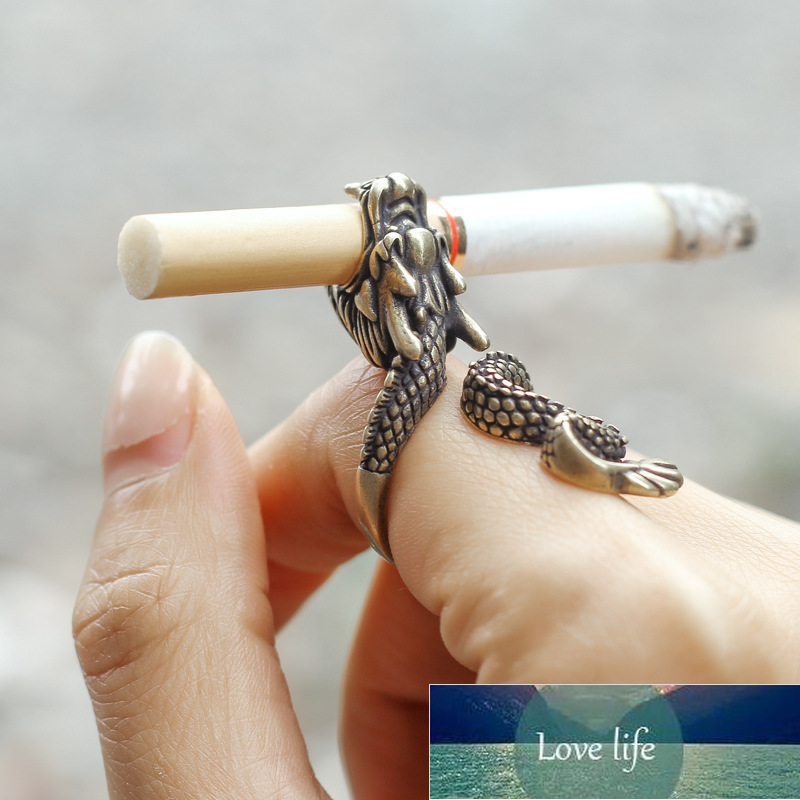 Cigar Accessories Retro Dragon Holder Ring Rack Finger Clip Bronze Opening Adjustable Cigarettes Smoking Accessories Gift Factory price expe
Cigar Accessories Retro Dragon Holder Ring Rack Finger Clip Bronze Opening Adjustable Cigarettes Smoking Accessories Gift Factory price expe