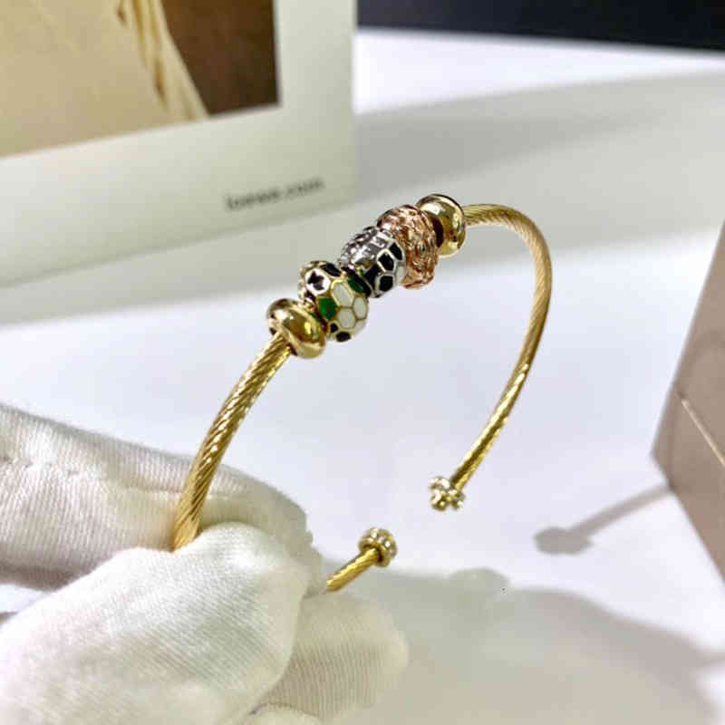 Charm Bracelets Exotic Snake Head Enamel Shaped Open Round Bead Design C-shaped