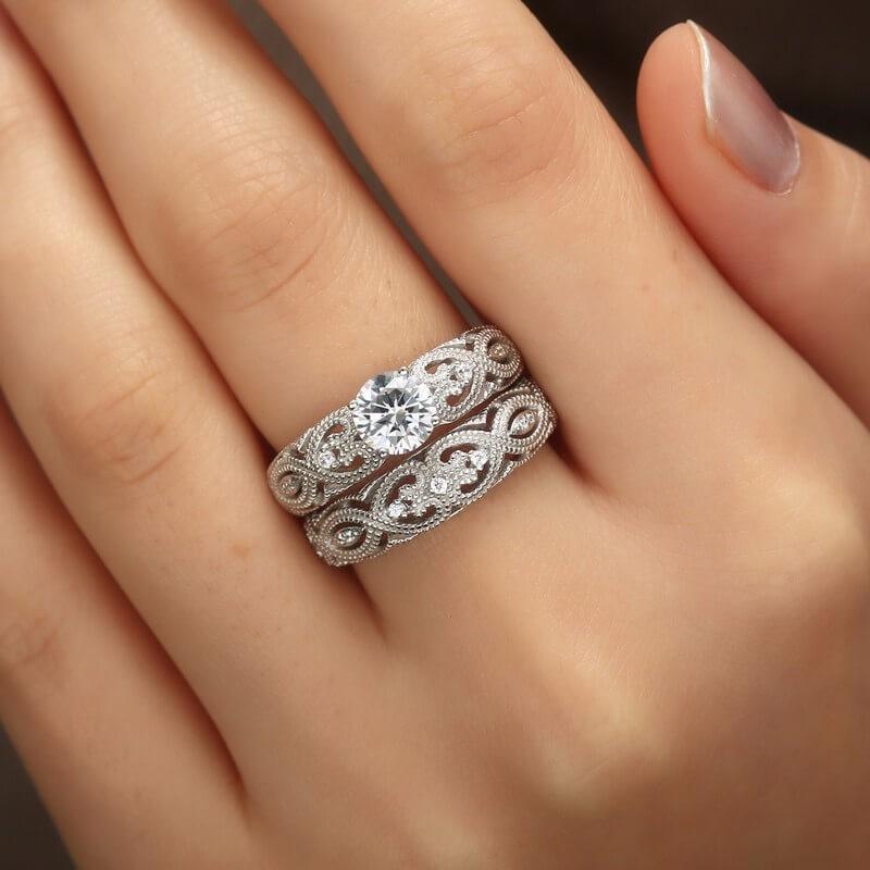 Wedding Rings Couple Ring Sets For Women Romantic Hollow Out Zircon Silver Color 2 PCS Engagement Gift Fashion Jewelry KAR314, Slivery;golden
Wedding Rings Couple Ring Sets For Women Romantic Hollow Out Zircon Silver Color 2 PCS Engagement Gift Fashion Jewelry KAR314, Slivery;golden