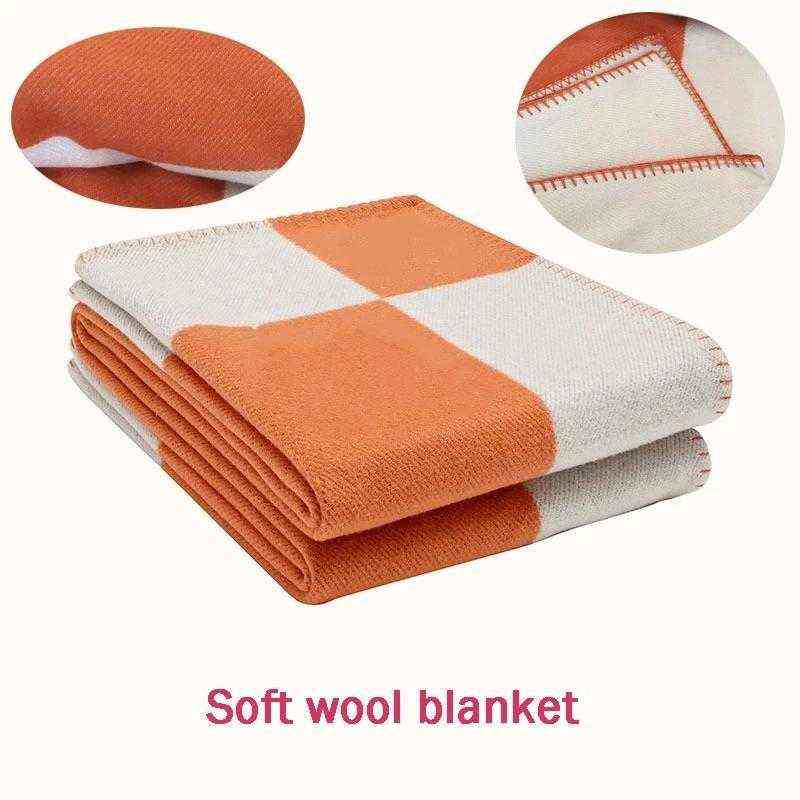Luxury Letter H Cashmere Design Blanket Crochet Soft Wool Shawl for Beds Winter Warm Couch Knit Throw 211223
Luxury Letter H Cashmere Design Blanket Crochet Soft Wool Shawl for Beds Winter Warm Couch Knit Throw 211223