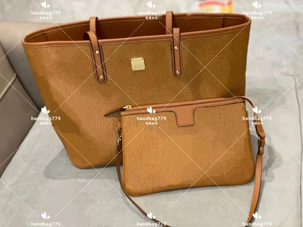 Women Beach Bags Fashion leather LOGO printed pattern large capacity stripe inside long handle can one shoulder notebook business travel tot
Women Beach Bags Fashion leather LOGO printed pattern large capacity stripe inside long handle can one shoulder notebook business travel tot