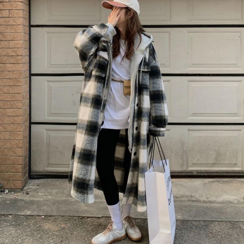Women's Wool & Blends Vintage Plaid Woollen Coat Lady 2021 Autumn Winter Korean Chic Long Jacket Loose All-match Single Breasted Sleeve Tops, As picture
Women's Wool & Blends Vintage Plaid Woollen Coat Lady 2021 Autumn Winter Korean Chic Long Jacket Loose All-match Single Breasted Sleeve Tops, As picture